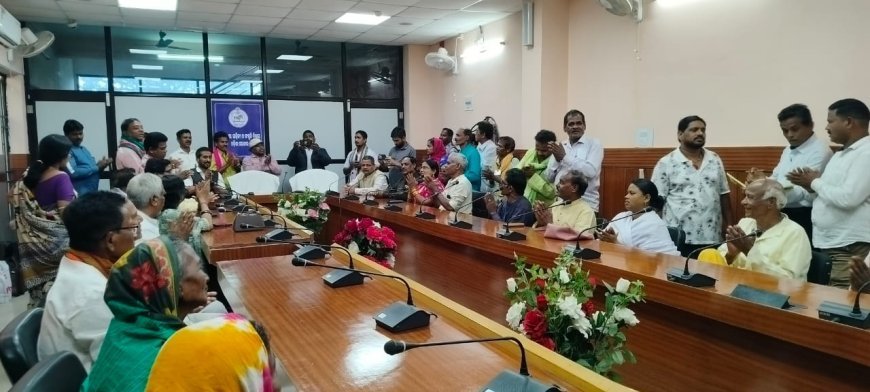 କଳାକାର ପଞ୍ଜିକରଣ ଅନଲାଇନରେ ହେବ ଓ  ସର୍ବନିମ୍ନ ବାର୍ଷିକ ଆୟ ସୀମା ପୁନଃ ନିର୍ଧାରଣ ପାଇଁ ସହମତି