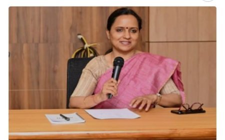 ଚାକିରି ଛାଡ଼ିଲେ ସୁଜାତା .