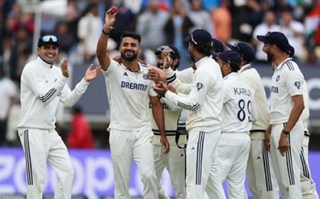 ଭାରତ-ଇଂଲଣ୍ଡ ଲର୍ଡସ୍ ଟେଷ୍ଟ୍‌ ରୋଚକ ସ୍ଥିତିରେ ପହଞ୍ଚିଯାଇଛି ।