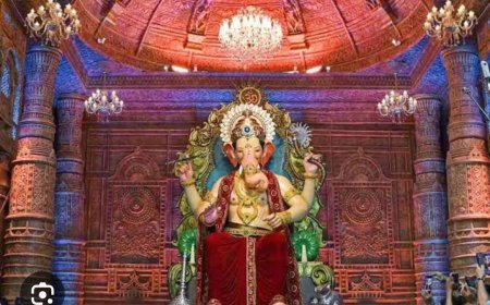 ଭାରତର ଶ୍ରେଷ୍ଠ ଧନୀ ଗଣେଶ ପୂଜା ମୁମ୍ବାଇରେ ହୁଏ |