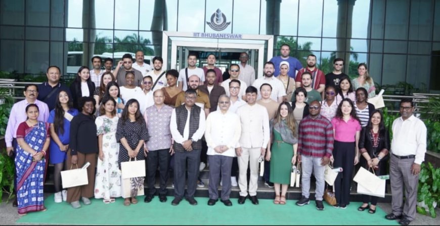 ବିଶ୍ୱ ଦକ୍ଷିଣ ଯୁବ କୂଟନୀତିଜ୍ଞମାନେ IIT ଭୁବନେଶ୍ୱର ପରିଦର୍ଶନ କଲେ