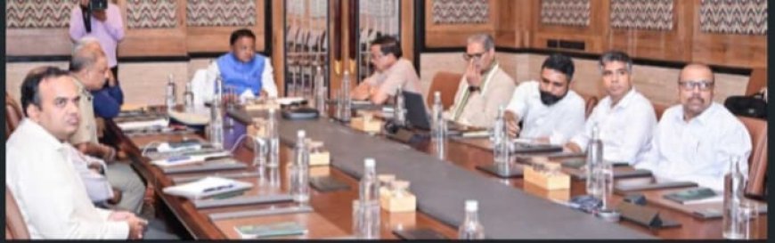 ସମସ୍ତ ପ୍ରକାର ବର୍ଷା ଓ ବାତ୍ୟା ସହିତ ନଦୀ ବଢ଼ିକୁ ଆଖି ଆଗରେ ରଖି ସମ୍ପୃକ୍ତ ବିଭାଗୀୟ ମନ୍ତ୍ରୀ ଓ ଅଧିକାରୀମାନଙ୍କୁ ନେଇ ମୁଖ୍ୟମନ୍ତ୍ରୀଙ୍କ ଏକ ସମୀକ୍ଷା ବୈଠକ...