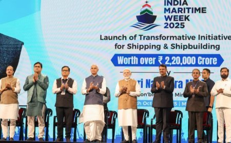ମୁମ୍ବାଇଠାରେ ଇଣ୍ଡିଆ ମେରିଟାଇମ୍ ୱିକ୍ 2025ରେ ମେରିଟାଇମ୍ ଲିଡର୍ସ କନକ୍ଲେଭକୁ ସମ୍ବୋସ୍ତ କଲେ ପ୍ରଧାନମନ୍ତ୍ରୀ ନରେନ୍ଦ୍ର ମୋଦୀ