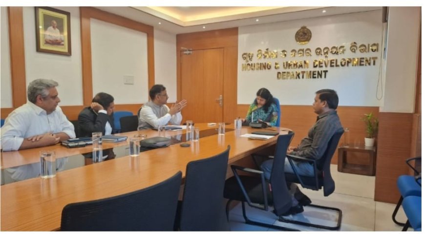 H&UD ବିଭାଗର ପ୍ରମୁଖ ସଚିବ ଉଷା ପାଢୀଙ୍କ ଅଧ୍ୟକ୍ଷତାରେ ଅନୁଷ୍ଠିତ  ବୈଠକ