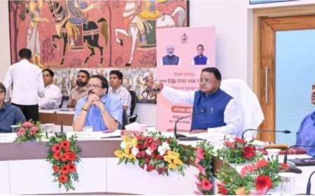 ଲୋକସେବା ଭବନ ରେ ମୁଖ୍ୟମନ୍ତ୍ରୀ ମୋହନ ଚରଣ ମାଝୀ ରାଜ୍ୟର ୪୪ ଟି ତହସିଲ୍ ରେ ନୂତନ ଉପନିବନ୍ଧନ କାର୍ଯ୍ୟାଳୟ ଉଦଘାଟନ କରିଛନ୍ତି ।