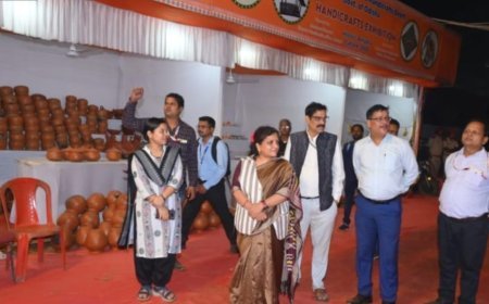 କଟକ ବାଲିଯାତ୍ରାରେ ହସ୍ତଶିଳ୍ପ ପ୍ରଦର୍ଶନୀ ଉଦଘାଟନ...