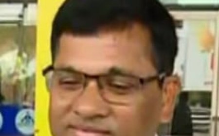 ନବୀନ ଙ୍କ ଫ୍ଲାଇଟ ରେ ହୋଇଥିବା ବିଳମ୍ବ ସୂଚାଉଛି ଯେ... ଅତୀତରେ କରିଥିବା କାମର ହେଉଛି ପ୍ରାୟଶ୍ଚିତ...