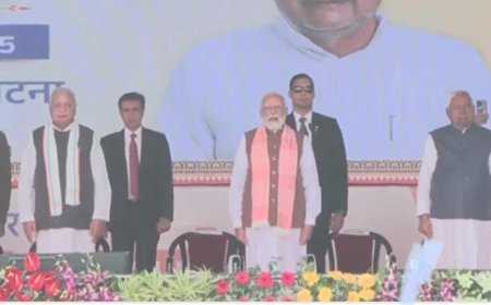 ବିହାର ରାଜ୍ୟର ନୂଆ ମନ୍ତ୍ରୀମଣ୍ଡଳ ଗଠନ ଅବସରରେ ଶପଥ ଗ୍ରହଣ ଉତ୍ସବ ରେ ଯଶ୍ୱସୀ ପ୍ରଧାନ ମନ୍ତ୍ରୀ ନରେନ୍ଦ୍ର ମୋଦିଜୀ ଙ୍କ ସହ ଅନ୍ୟ ମାନ୍ୟଗଣ୍ୟ ବ୍ୟକ୍ତି ବିଶେଷଙ୍କ ଯୋଗଦାନ...