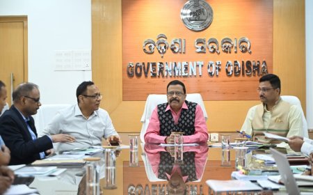 ରାଜସ୍ବ ମନ୍ତ୍ରୀଙ୍କ ସମୀକ୍ଷା ବୈଠକ...