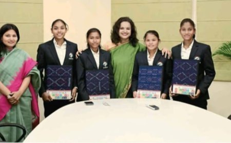 ଉନ୍ନୟନ କମିଶନରଙ୍କୁ ସାକ୍ଷାତ କଲେ ଦୃଷ୍ଟିହୀନ ମହିଳା ଟି-ଟ୍ରେଣ୍ଡି ବିଶ୍ୱକପ୍ ବିଜେତା ଦଳର ଓଡ଼ିଶା ଖେଳାଳି