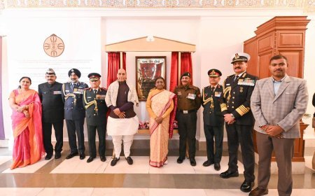 ଦେଶର ଅଜୟ ବୀରମାନଙ୍କୁ ଶ୍ରଦ୍ଧାଞ୍ଜଳି ସ୍ବରୂପ ରାଷ୍ଟ୍ରପତି ଭବନରେ ପରମବୀର ଗ୍ୟାଲେରୀକୁ ସ୍ବାଗତ କଲେ ପ୍ରଧାନମନ୍ତ୍ରୀ