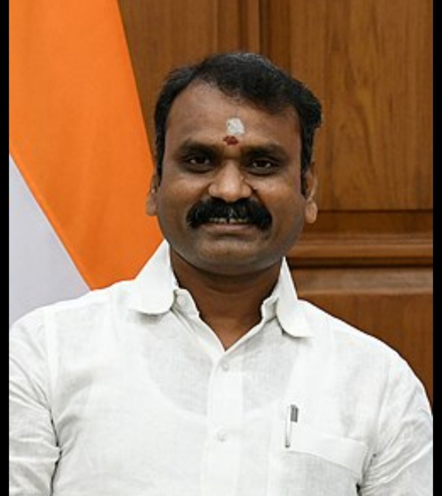 ଚଳଚ୍ଚିତ୍ର ପ୍ରମାଣନ ପାଇଁ ଯାଞ୍ଚ ଏବଂ ସଂଶୋଧନ କମିଟିରେ ୫୦% ମହିଳାଙ୍କ ଅଂଶଗ୍ରହଣ ସୁନିଶ୍ଚିତ କଲା ସିବିଏଫସି