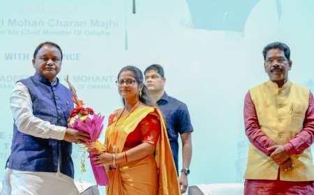 ନୃତ୍ୟ ଅନୁଷ୍ଠାନ ସ୍ପିରିଜା ଏବଂ ନ୍ୟାସନାଲ ସ୍କୁଲ ଅଫ ଡ୍ରାମା ପକ୍ଷରୁ ଆୟୋଜିତ ଅଭିନୟ କର୍ମଶାଳାର ଉଦ୍‌ଯାପନୀ ସନ୍ଧ୍ୟାରେ ମୁଖ୍ୟମନ୍ତ୍ରୀ...