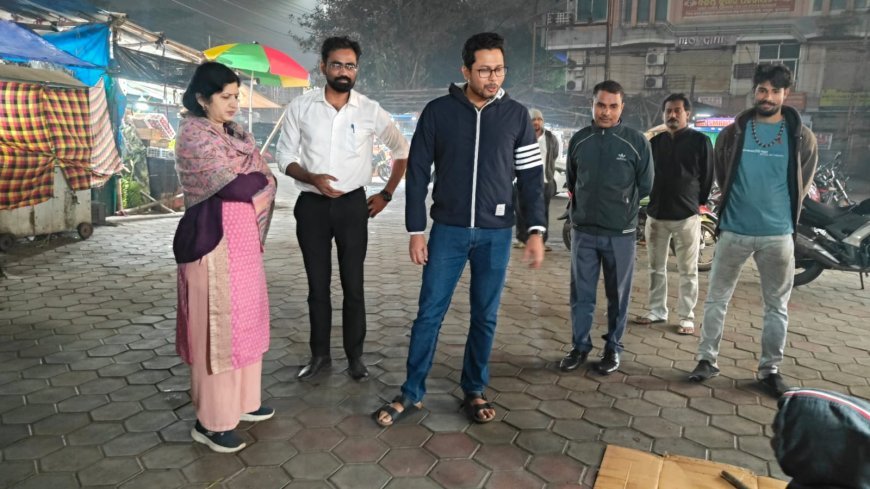 ପ୍ରମୁଖ ଶାସନ ସଚିବ ଶ୍ରୀମତୀ ପାଢୀଙ୍କ ଭୁବନେଶ୍ୱରରେ ରାତ୍ରିକାଳୀନ ସ୍ୱଚ୍ଛତା କାର୍ଯ୍ୟର ପରିଦର୍ଶନ...