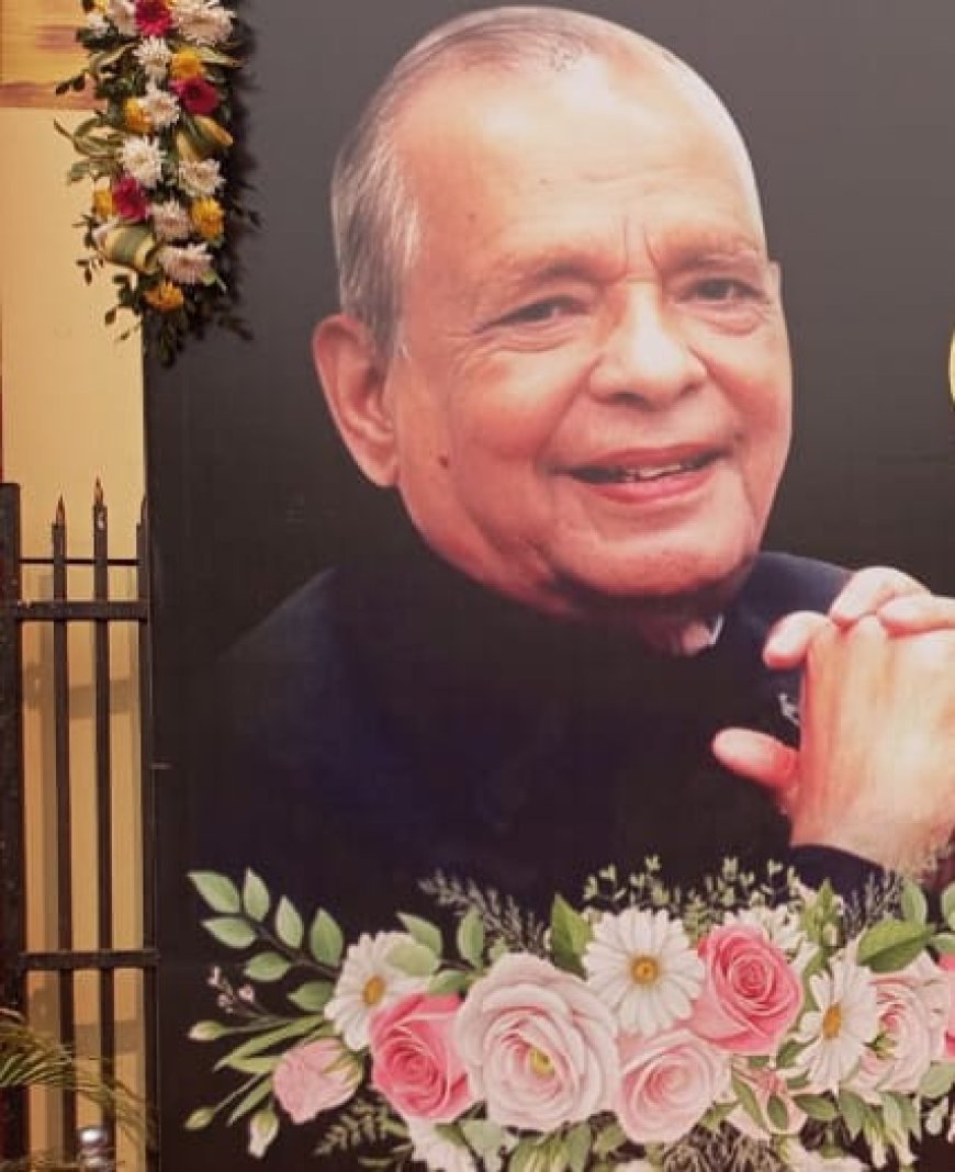 କ୍ୟାପିଟାଲ ହାଇସ୍କୁଲ ପଡିଆରେ ଆୟୋଜିତ ପୂର୍ବତନ ମୁଖ୍ୟମନ୍ତ୍ରୀ ସ୍ୱର୍ଗତଃ ଜାନକୀ ବଲ୍ଲଭ ପଟ୍ଟନାୟକଙ୍କ ଜନ୍ମ ଶତାର୍ଷିକୀ ପାଳନ