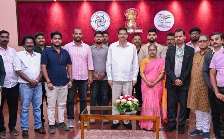 ରାଜ୍ୟପାଳଙ୍କୁ ଭେଟିଲେ ଓଡ଼ିଶା ଗସ୍ତରେ ଥ‌ିବା ତାମିଲନାଡୁ ଗଣମାଧ୍ଯମ ପ୍ରତିନିଧୂ ଦଳ