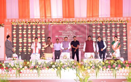 ମୁଖ୍ୟମନ୍ତ୍ରୀ କେନ୍ଦୁଝରରେ ଶିଳାନ୍ୟାସ କଲେ ୧୦୦ କୋଟିର ଟେକ୍ସଟାଇଲ୍ ପାର୍କ, ୧୮୭ କୋଟି ଟଙ୍କାର ବିପର୍ଯ୍ୟୟ ପୁନରୁଦ୍ଧାର ଏବଂ ଡାଟା ସେଣ୍ଟର...