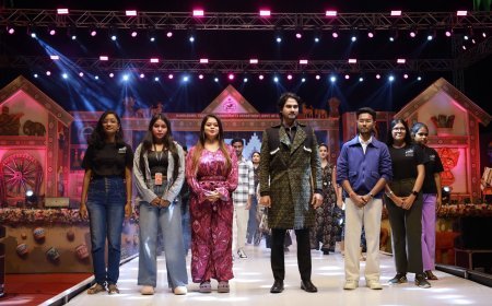 ୨୦ତମ ଭବ୍ୟ ତୋଷାଳି ସ୍ବଦେଶୀ ମେଳା ରେ ହସ୍ତତନ୍ତ ଫ୍ୟାଶନ୍ ସୋ...