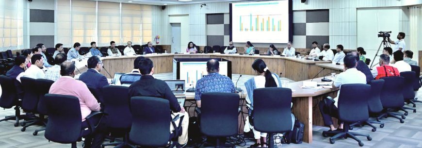 ମୁଖ୍ୟମନ୍ତ୍ରୀଙ୍କ ନିର୍ଦ୍ଦେଶିତ ୧୫ କାର୍ଯ୍ୟସୂଚୀ କାର୍ଯ୍ୟାନୁଷ୍ଠାନ ସଂପର୍କରେ ଗୁରୁତ୍ବାରୋପ