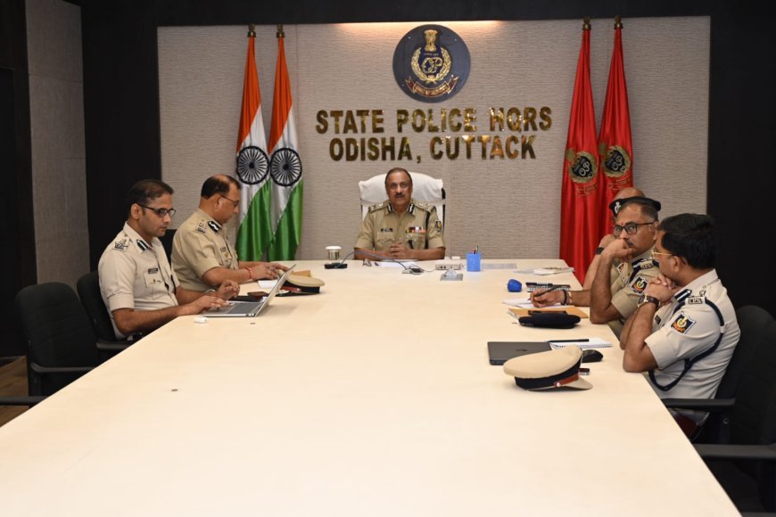 ଆଗାମୀ ପର୍ବ ପର୍ବାଣୀକୁ ଆଖି ଆଗରେ ସାଧାରଣରେ ଶୃଙ୍ଖଳିତ ବ୍ୟବସ୍ଥାରେ ପୋଲିସ ର ବ୍ୟାପକ ପ୍ରସ୍ତୁତି...