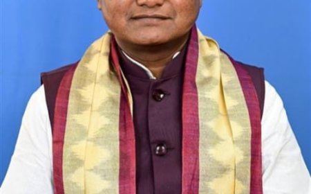 ପବିତ୍ର ହୋଲି ଅବସର ରେ ଶୁଭେଚ୍ଛା ଓ ଶୁଭ କାମନା କଲେ ଲୋକଙ୍କ ମୁଖ୍ୟମନ୍ତ୍ରୀ ମୋହନ ଚରଣ ମାଝୀ...