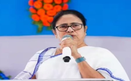 ପଶ୍ଚିମ ବଙ୍ଗ ରାଜନୀତି ରେ ମମତା ବାନାର୍ଜୀ...