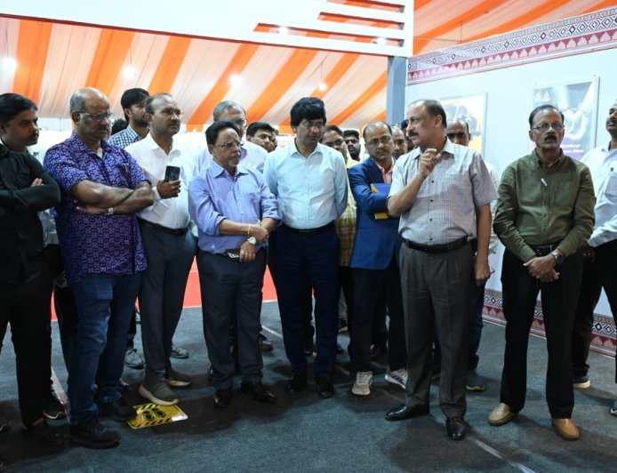 “ନ୍ୟାୟ ସଂହିତା ପ୍ରଦର୍ଶନୀ” ଏକ ମନୋଜ୍ଞ  ପରିବେଶ ମଧ୍ୟରେ ସଫଳତାର ସହିତ ଜାରି ରହିଛି...