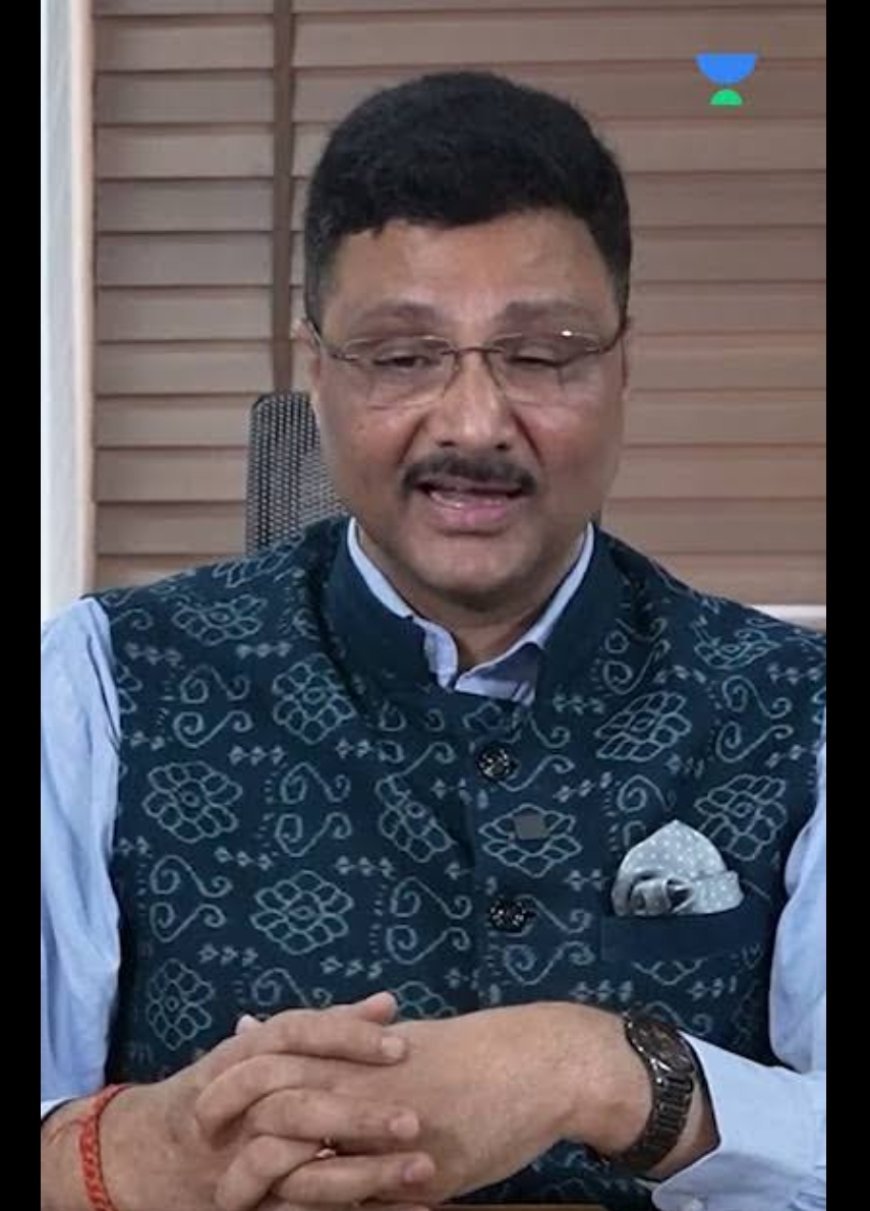 ଭୁଲେଖ ଡାଟାଵେସ' କାର୍ଯ୍ୟକୁ ତୁରନ୍ତ କାର୍ଯ୍ୟକାରି କରିବାକୁ ସଚିବ ପାଢ଼ୀଙ୍କ ଜିଲ୍ଲାପାଳମାନଙ୍କୁ ନିର୍ଦେଶ...
