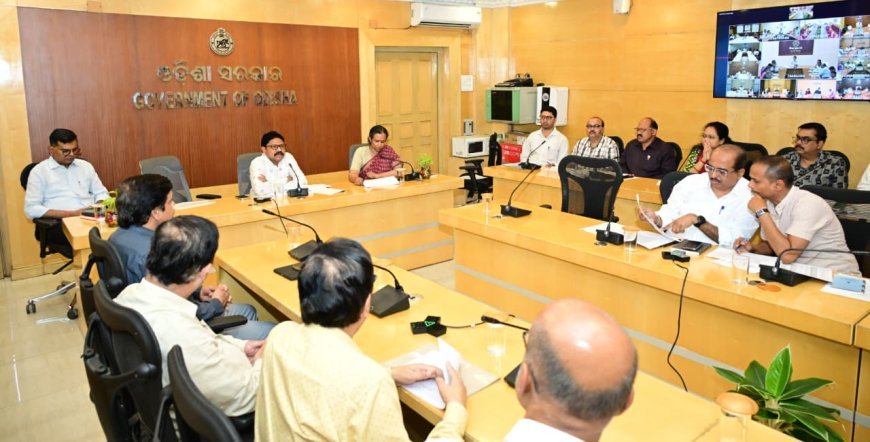 ସ୍ୱାସ୍ଥ୍ୟ ପ୍ରତିଷ୍ଠାନଗୁଡ଼ିକରେ ଅଗ୍ନି ନିରାପତ୍ତା ନିମନ୍ତେ ସ୍ୱାସ୍ଥ୍ୟ ମନ୍ତ୍ରୀଙ୍କ ଜିଲ୍ଲାପାଳଙ୍କ ସହ ସମୀକ୍ଷା...