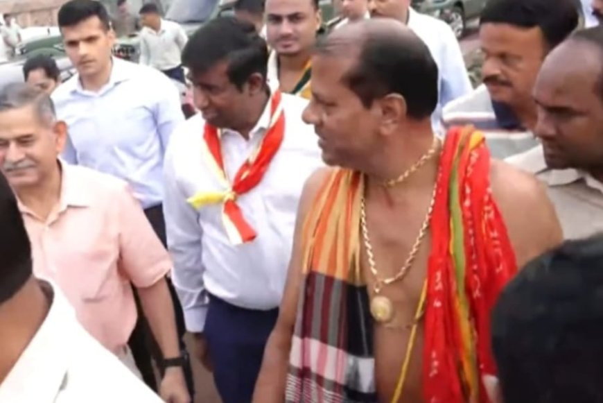 ପୁରୀରେ ଶ୍ରୀଜିଉଙ୍କ ଦର୍ଶନ ପାଇଁ ସ୍ଥଳସେନା ମୁଖ୍ୟ ଉପେନ୍ଦ୍ର ଦ୍ଵିବେଦୀ...