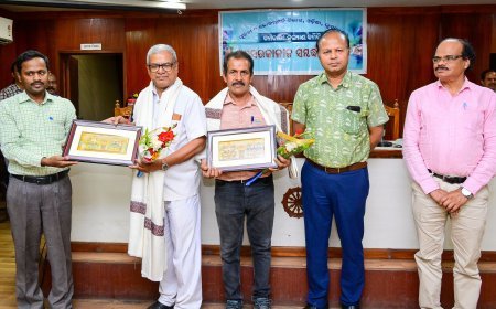 ସୂଚନା ଓ ଲୋକସମ୍ପର୍କ ବିଭାଗର କର୍ମଚାରୀଙ୍କୁ ବିଦାୟକାଳୀନ ସମ୍ବର୍ଦ୍ଧନା...