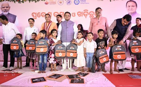 ରାଜ୍ୟସ୍ତରୀୟ ପ୍ରବେଶ ଉତ୍ସବ ଓ ଖଡିଛୁଆଁ କାର୍ଯ୍ୟକ୍ରମରେ ମୁଖ୍ୟମନ୍ତ୍ରୀ...