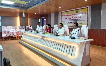 ଏସିଏସ୍ ଶ୍ରୀମତୀ ଉଷା ପାଢୀ ପ୍ରମୁଖ ସହରାଞ୍ଚଳ ପ୍ରକଳ୍ପଗୁଡ଼ିକର ସମୀକ୍ଷା...