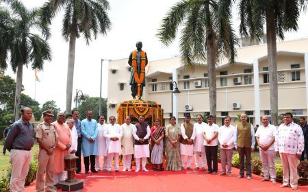 ବିଧାନସଭା ପରିସରରେ ମହାନ ଜନନାୟକ ବିଜୁ ପଟ୍ଟନାୟକଙ୍କ ଶ୍ରାଦ୍ଧଦିବସ ପାଳିତ...