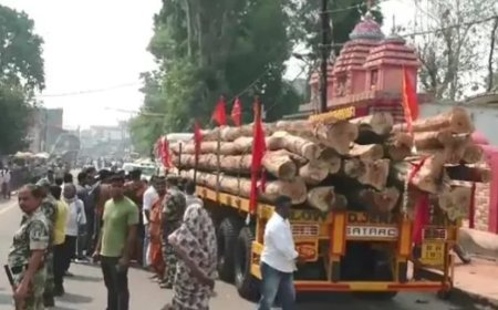 କନ୍ଧମାଳର କାଠ ପୁରୀ ରଥ ନିର୍ମାଣରେ..