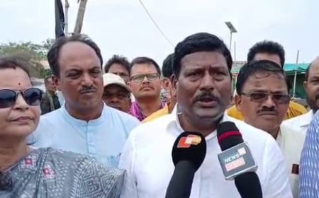 ଦାମୋଦର ରାଉତ ଙ୍କ ପ୍ରତିମୂର୍ତ୍ତି ଭଙ୍ଗା ଘଟଣାରେ ସାଂସଦ ବିଭୁ ତରାଇଙ୍କ ତଦନ୍ତ ଦାବୀ...