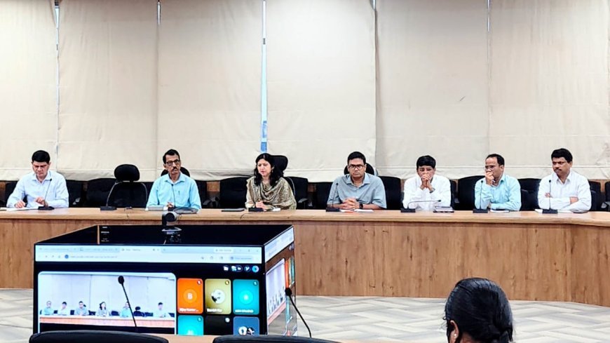 ଗୃହ ଓ ନଗର ଉନ୍ନୟନ ବିଭାଗ ଦ୍ୱାରା ସହରୀ ଭୂମି ପରିଚାଳନା ଉପରେ ଏକ ଉଚ୍ଚସ୍ତରୀୟ ଆଲୋଚନା...