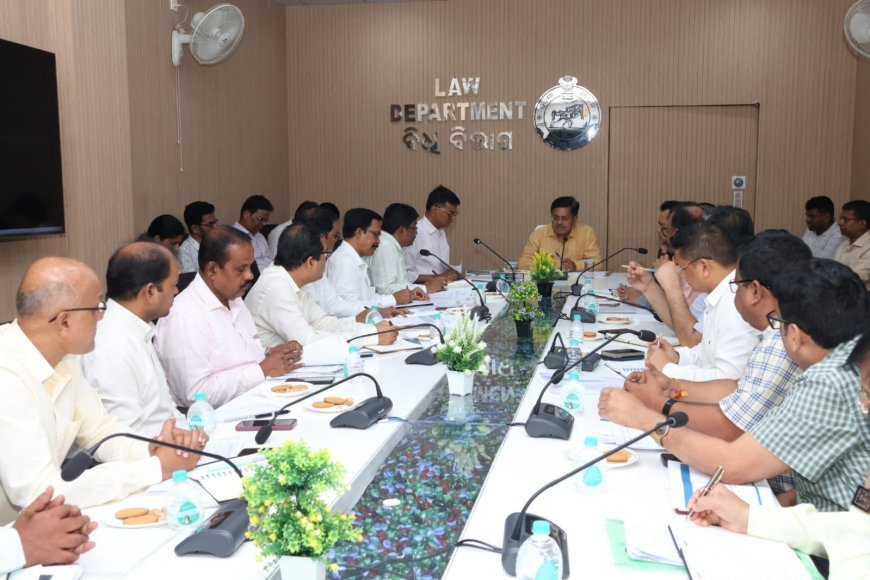 ନିର୍ମାଣ ବିଭାଗ ଅଧିନସ୍ଥ ବିଭିନ୍ନ ଉନ୍ନୟନ ପ୍ରକଳ୍ପ କାର୍ଯ୍ୟାନ୍ୱୟନର ସମୀକ୍ଷା...