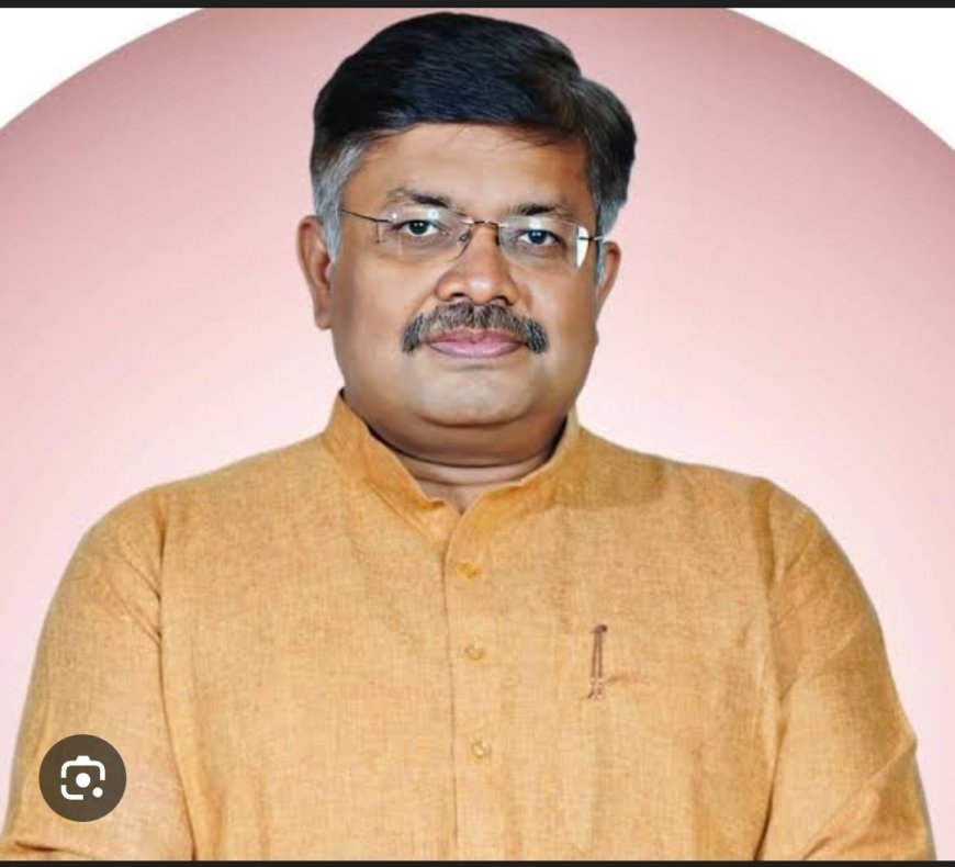 ସୋସିଆଲ ମିଡ଼ିଆ ଏବେ ହେବ ଶୃଙ୍ଖଳିତ ଯୋଗାଯୋଗ ବ୍ୟବସ୍ଥାର ମାଇଲଖୁଣ୍ଟ...
