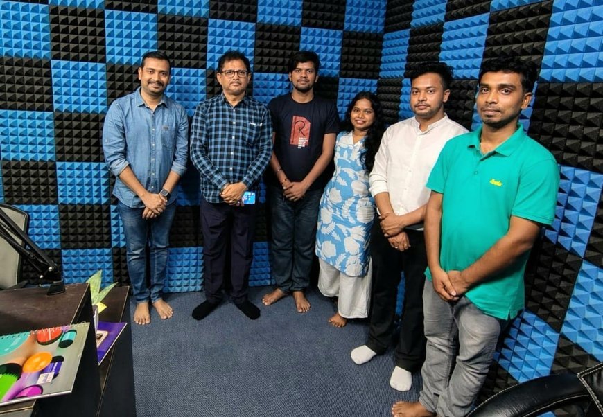 ଏକ କମ୍ୟୁନିଟି ରେଡ଼ିଓ ଷ୍ଟେସନ ପରିଦର୍ଶନ କଲେ PIB ର ଅତିରିକ୍ତ ନିର୍ଦେଶକ...