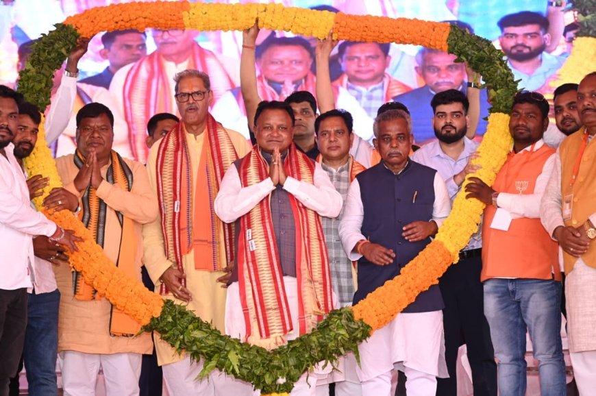 ବି. ଏନ୍. କେ ଉଚ୍ଚ ବିଦ୍ୟାଳୟ, ପୁରୁଷୋତ୍ତମପୁରର ସୁବର୍ଣ୍ଣ ଜୟନ୍ତୀ ସମାରୋହ ଅବସରରେ ମୁଖ୍ୟମନ୍ତ୍ରୀ ଶ୍ରୀ ମୋହନ ଚରଣ ମାଝୀ...