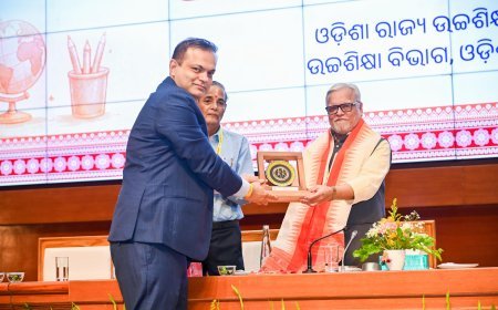 ଜାତୀୟ ଶିକ୍ଷାନୀତି-୨୦୨୦ର କାର୍ଯ୍ୟକାରିତାକୁ ନେଇ ଶିକ୍ଷାବିତ୍‌ ଓ କୁଳପତିଙ୍କ ଆଲୋଚନା...