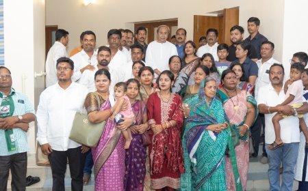 ଆନନ୍ଦପୁର ପୌରପାଳିକାର ବିଜେଡି କାଉନସିଲରମାନଙ୍କୁ ବିଧାୟକ ଅନ୍ନଦୌରଙ୍କ ସହିତ ଭେଟିଲେ।