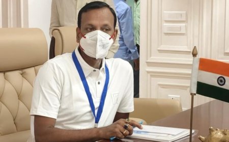 BJEMSchool ର ସମସ୍ୟାକୁ ନେଇ ଅଭିଭାବକ ସଙ୍ଘ ନୂଆଦିଲ୍ଲୀର 'କର୍ତବ୍ୟ ଭବନ'ରେ...