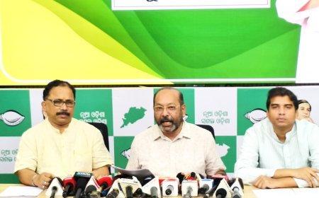 ରାଜ୍ୟରେ ଅପରାଧୀମାନଙ୍କ ଅପରାଧ ବୃଦ୍ଧି ଓ ପୋଲିସ ପ୍ରତି ସାଧାରଣ ଲୋକଙ୍କ ଦୁର୍ବବ୍ୟବହାରରେ ବିଜେଡି ର ସାମ୍ବାଦିକ ସମ୍ମିଳନୀ...