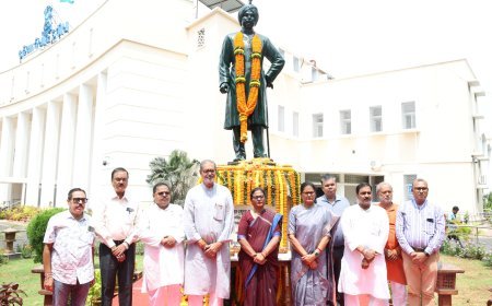 ବିଧାନସଭା ପରିସରରେ ପାରଳା ମହାରାଜା କୃଷ୍ଣଚନ୍ଦ୍ର ଗଜପତିଙ୍କ ଶ୍ରାଦ୍ଧଦିବସ...