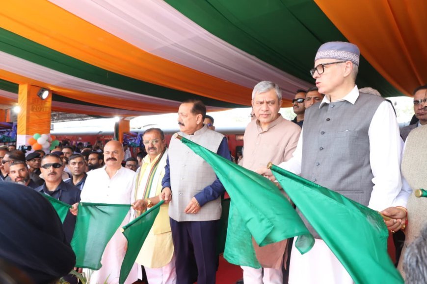 ଜାମ୍ମୁ-ଶ୍ରୀନଗର ବନ୍ଦେ ଭାରତ ଏକ୍ସପ୍ରେସର ୨୦ଟି ବର୍ଷିତ କୋଚର ଶୁଭାରମ୍ଭ କରିଛନ୍ତି କେନ୍ଦ୍ର ରେଳ ମନ୍ତ୍ରୀ ଅଶ୍ବିନୀ ବୈଷ୍ଣବ