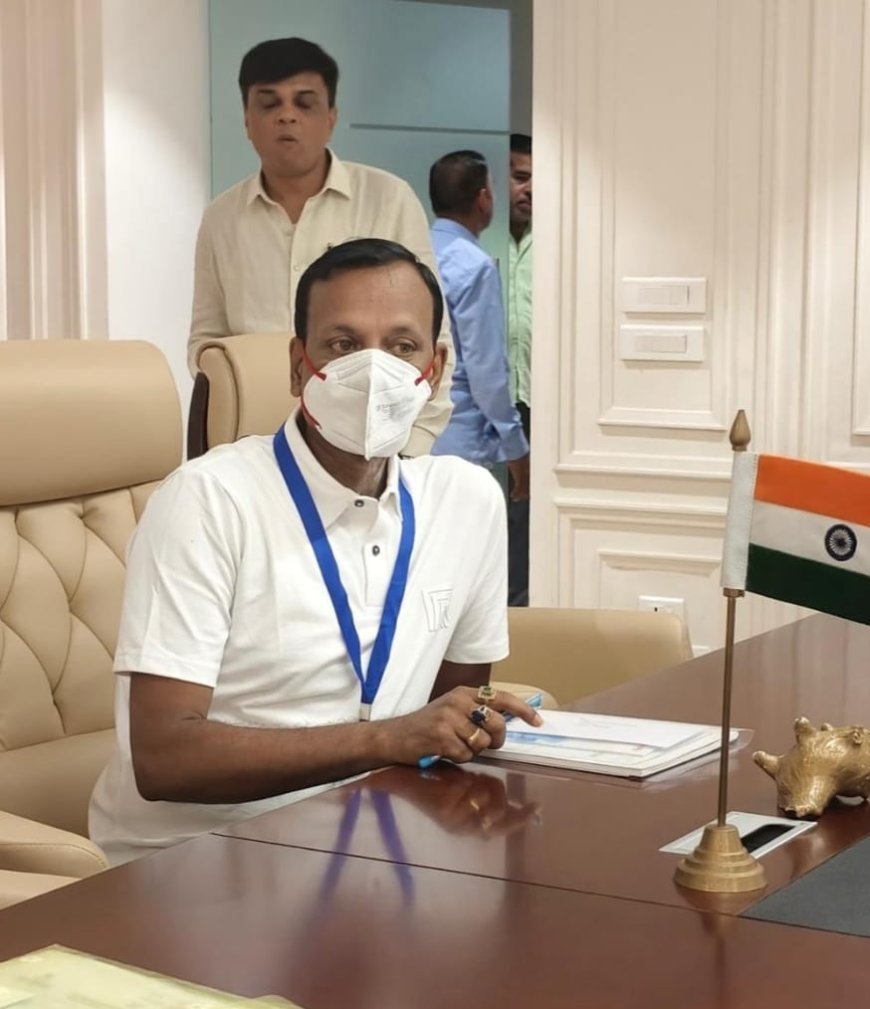 BJEMSchool ର ସମସ୍ୟାକୁ ନେଇ ଅଭିଭାବକ ସଙ୍ଘ ନୂଆଦିଲ୍ଲୀର 'କର୍ତବ୍ୟ ଭବନ'ରେ...