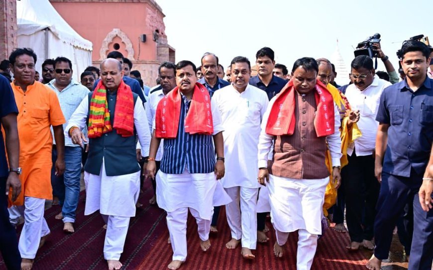 *ସପରିବାରେ ପୁରୀ ଗସ୍ତ କରି ମହାପ୍ରଭୁ ଶ୍ରୀ ଜଗନ୍ନାଥଙ୍କ ଆଶୀର୍ବାଦ ନେଲେ  ଓ   ମହାପ୍ରସାଦ ସେବନ କଲେ ରାଷ୍ଟ୍ରୀୟ ସଭାପତି ଶ୍ରୀ ନୀତିନ ନବୀନ*
