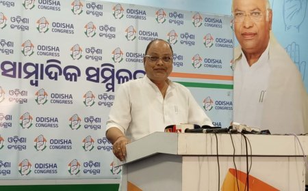 ବିଶ୍ୱ ବ୍ୟାଙ୍କ ପ୍ରଦତ୍ତ 125 କୋଟି ଟଙ୍କା କୁଆଡେ ଖର୍ଚ୍ଚ ହେଲା  ବୋଲି ସାମ୍ବାଦିକ ସମିଳନୀରେ ପ୍ରଶ୍ନ କରିଛନ୍ତି ପୂର୍ବତନ କଂଗ୍ରେସ ସଭାପତି ପ୍ରସାଦ ହରିଚନ୍ଦନ...